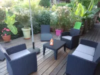 WOODEN CHALET IN THE MIDDLE OF THE FOREST Hotels in Biscarrosse