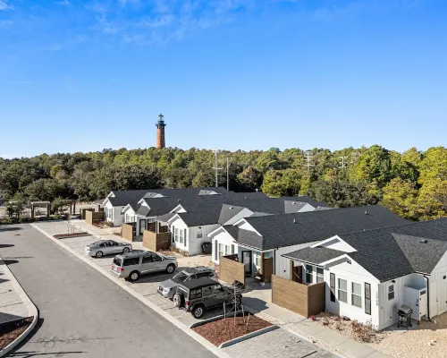 King & Bunk Beds, Beach Parking Pass, & Pets Stay Free Hotels in Corolla