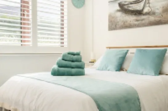 Stone's Throw from Beach and Forest, Country Walks