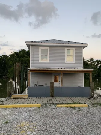 Rusty Hook located in Cypress Cove Marina Отели в г. Плакеминс Пэриш