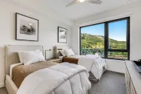 CRBC-NEW CONSTRUCTION-Snowmass Village! LUXE Ski in/Ski out! Pool/Slide, Hot Tub