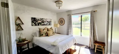 Rancho Mirage/PD Border 28 Day Min 3Bed, 2Bath Pools, Tennis/Pickleball Gated! 40868 Ave Solana 주변 호텔