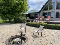 Lake Charlevoix View- 10 Acre  Private Retreat, Sleep from 2- 8 persons. Hotels in Eveline Township