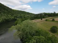 River's Bend Cabin Offers Solitude and Play on the Upper James River Hotel a Botetourt County