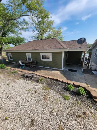 Castle Cliff Cabin - Home on the water- walking distance to Ha Ha Tonka