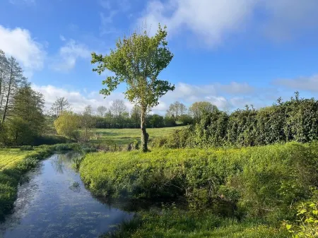 La Campagne, au Calme, en Studio Indépendant Отели в г. Гре-Сюр-Рок