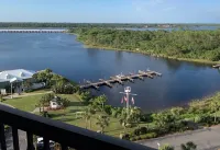 Luxurious Beachfront Condo! Completely Renovated!