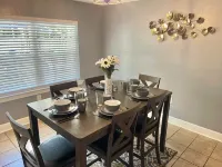 JasJax Palace: Beach, Mall, Casino & Shop - Your Decked-Out Getaway!