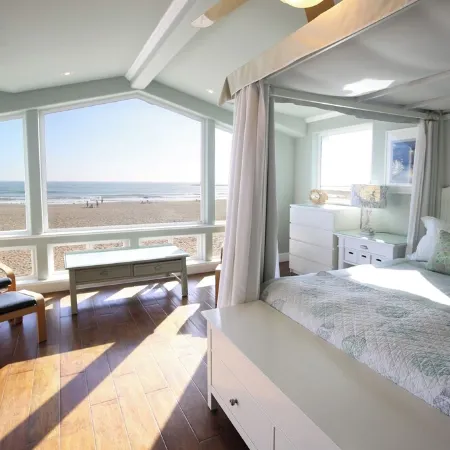 On the Sand - Incredible Beachfront - Awesome Ocean and Island View w/ Elevator!
