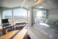 On the Sand - Incredible Beachfront - Awesome Ocean and Island View w/ Elevator!