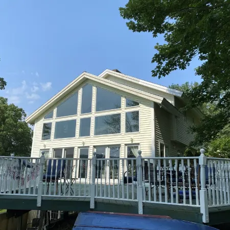 Amazing Lakefront Property