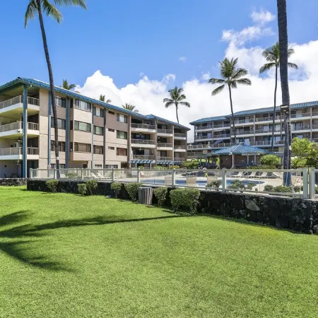 Kona Reef Resort Condo F16 - 10% Discount on 7 Day Booking