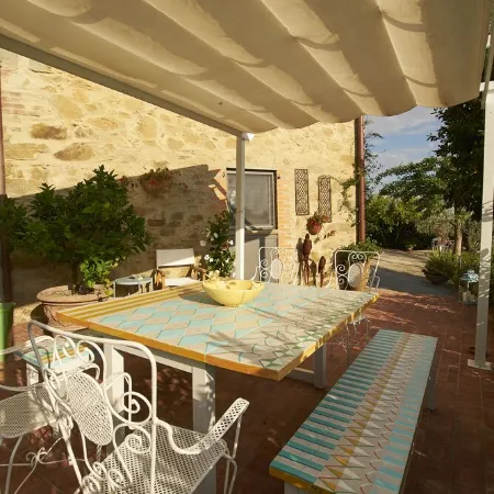 Villa Vestra in Vinci holiday home