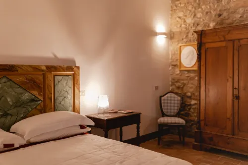 Mascagni farmhouse among the olive trees and the Tuscan hills in the Val d'Orcia Hotels in Pienza