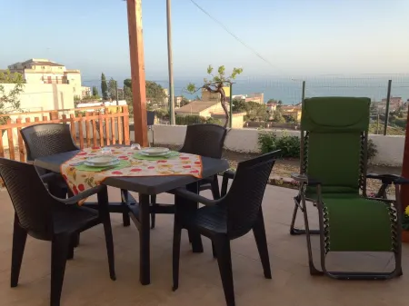 House with a panoramic view Отели рядом с достопримечательностью «Casa Museo Del Sapone»