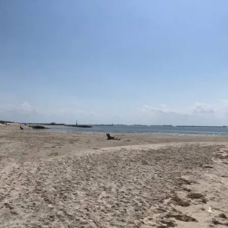 Cape Charles home with pool and golf cart 5 minutes from the beach!