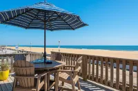 Relaxing Breezy Seaside Retreat Oceanfront, Boardwalk 3Bd 2ba 2Decks King Bed