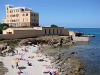 just 80 meters from the sea, best area of Alghero, 3 bedrooms, private parking