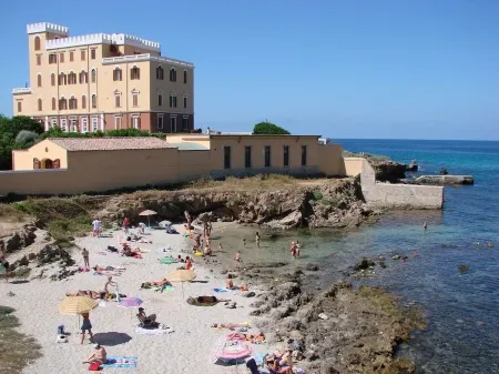 just 80 meters from the sea, best area of Alghero, 3 bedrooms, private parking