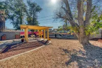 Adorable 2 BR at the heart of town!
