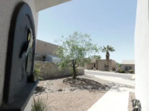 Cute and Quaint Detached Studio Casita