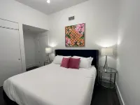 Location!  Location!  LocationHappy Chic” 3BR/2BA modern condo near Bourbon!
