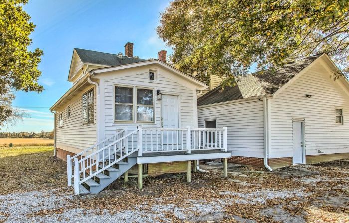 Charming Cottage with easy access to local attractions-pet and kid friendly