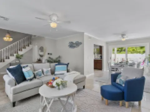 Stunning Coastal Escape w. private pool & spa, arcade, near themed parks & beach Hotels in Mission Viejo