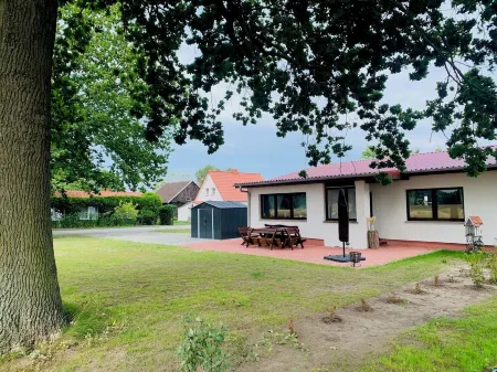 Haus Artur - Vacation on Usedom at the Achterwasser