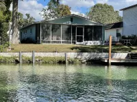 The Hidden Jim River Cottage -Kayaks & Canoe