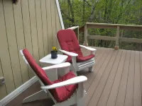 Cozy Apartment Overlooking Mount Washington in Rural Country Setting