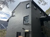 Penthouse two level Apartment with Mountain Views Hotels in Thredbo