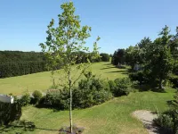 Cozy holiday home with a magnificent view Hotele w: Overath
