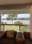 Lakeside Vibes- Relaxed 3 bdrm, view home - Lake Tapps- Pool Table - Corn hole-