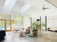 Willow Creek: Mid-Century Oasis Hotels in Franklin County