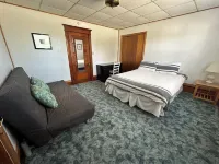 Sundown Lodge in McMillan MI Hotels in Luce County
