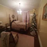 LA BELLE MAISON - Beautiful 1850 Historical home just across from Lions Park!