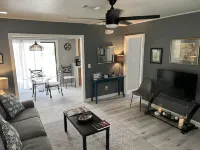 Sandy Toes - 3Bedroom Near Beach & Downtown Ocean Springs! in Golf Cart District Hotels in Ocean Springs