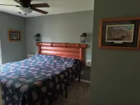 Troullier's River House