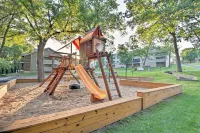 Lissa's Retreat- 4 BDRM 3 BA Sleeps 12! Indoor Pool, Gym, Fishing, Golf, & Park