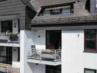 Waldläufer Brilon Hotels near Problembaumfällung Christian Becker