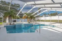 Lake Retreat w/Pool & Hot Tub near Bok Tower - プライペートプール