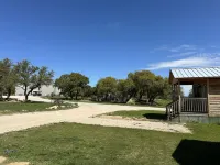 Rockin’ Pony Silver Dollar Winery Hill Country2 Queen Beds! Winery & Bistro