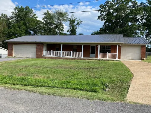 Bring Your Boat, Pets and Adventurous Spirit- Located Near It All