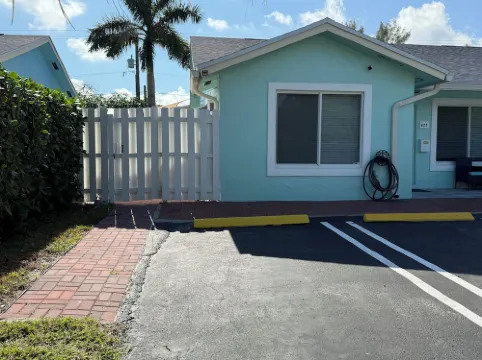 New! Studio close to the beach!