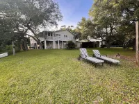 Charming Waterfront Cottage – Private Dock, Panoramic Views, and Park Passes!