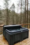 "The Perch" RRG - Modern Elevated Stay w/ Hot Tub