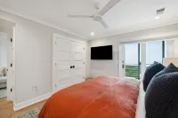 4319 Windswept- Oceanfront Villa! Beautifully Renovated! Spectacular Ocean View!