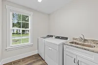 Stunning Home, conveniently located in Raleigh