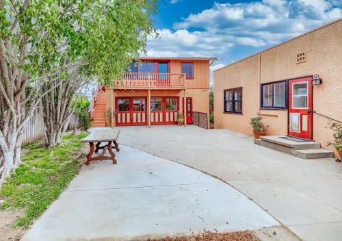 Historic Spanish Home - Walk to the Beach, Restaurants and Shopping!